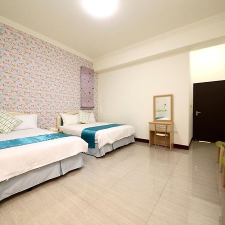 הואליין סיטי Xin Jing Zhan Homestay חדר תמונה