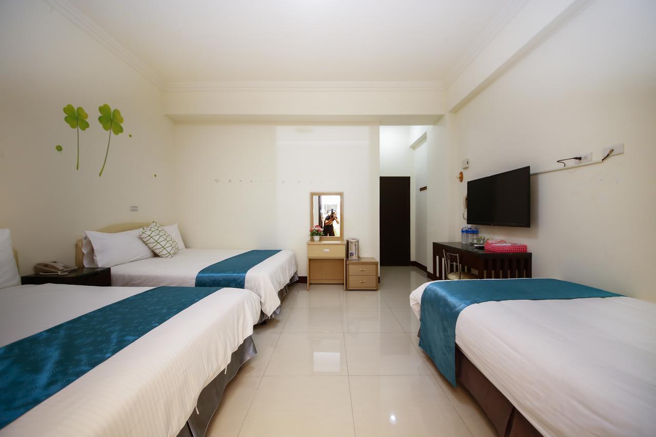 הואליין סיטי Xin Jing Zhan Homestay מראה חיצוני תמונה